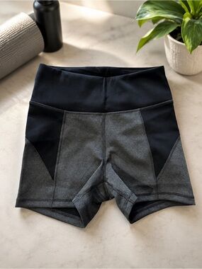 NWT - Purity Active Compression Athletic Shorts - Size Small